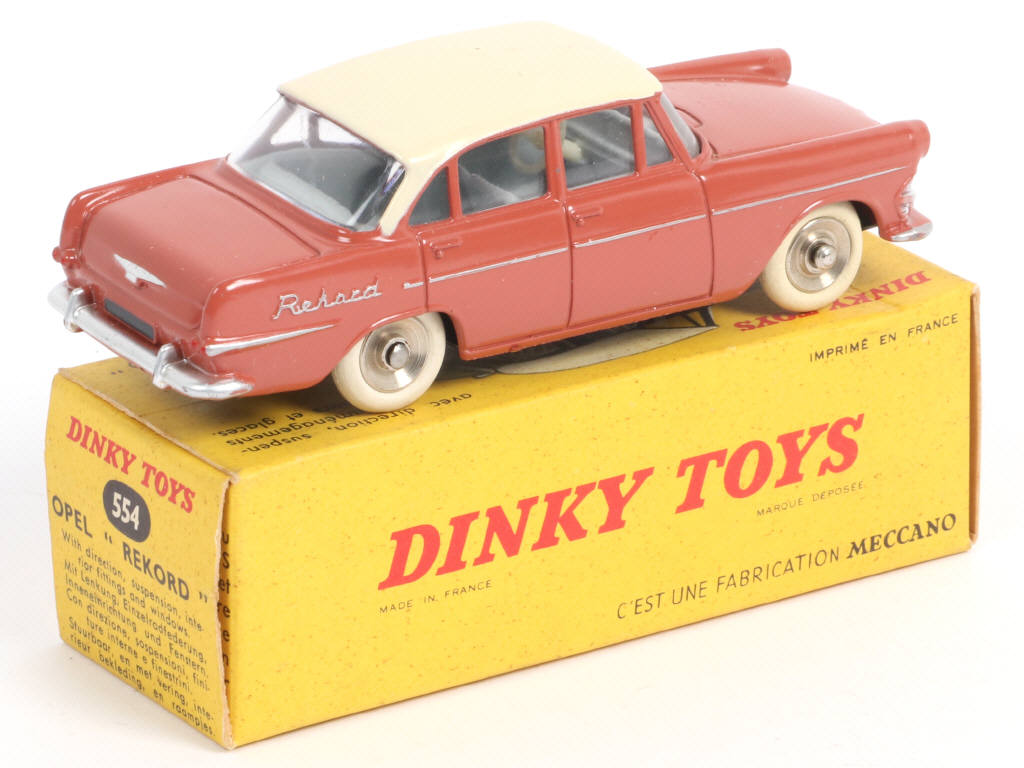 Lot 406 - DINKY TOYS (FRANCE) (1)
