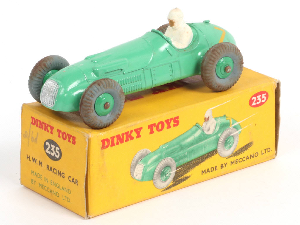 Lot 142 - DINKY TOYS (GB) (1)