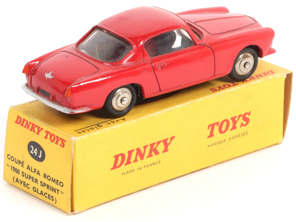 Lot 363 - DINKY TOYS (FRANCE) (1)