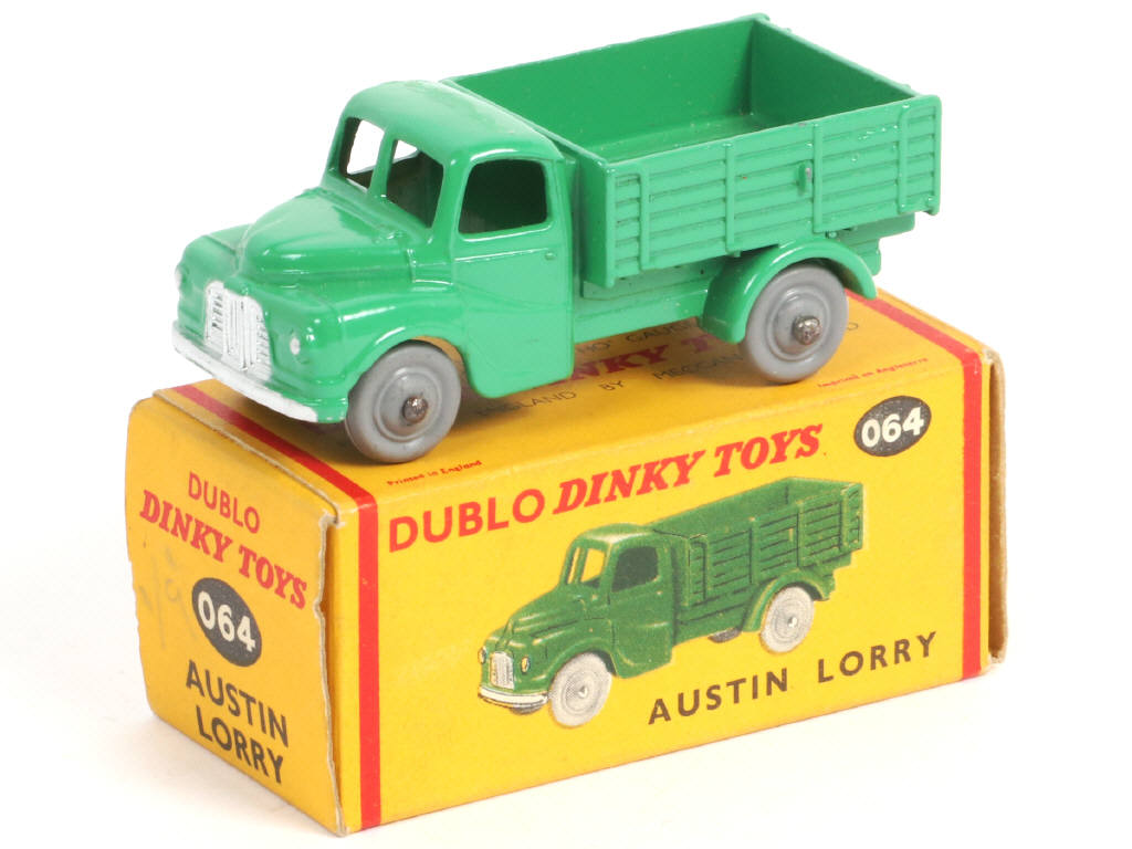Lot 131 - DINKY TOYS (GB) (1)
