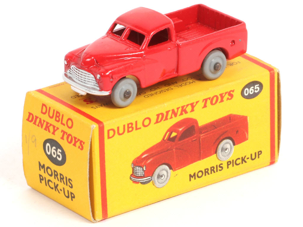 Lot 132 - DINKY TOYS (GB) (1)