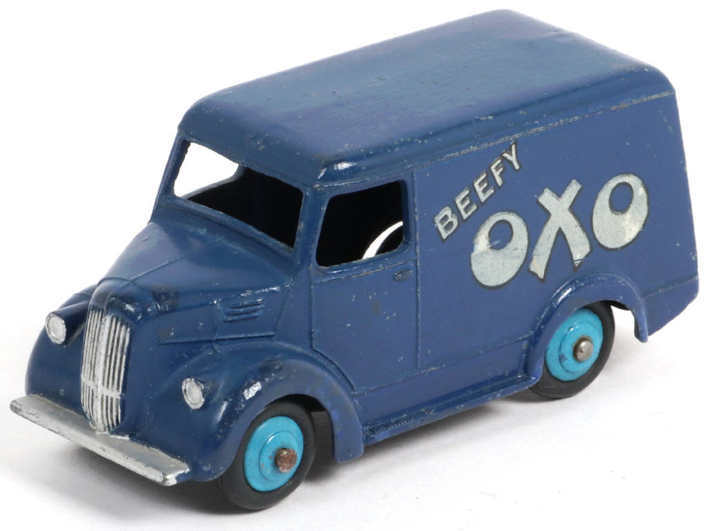 Lot 97 - DINKY TOYS (GB) (1)