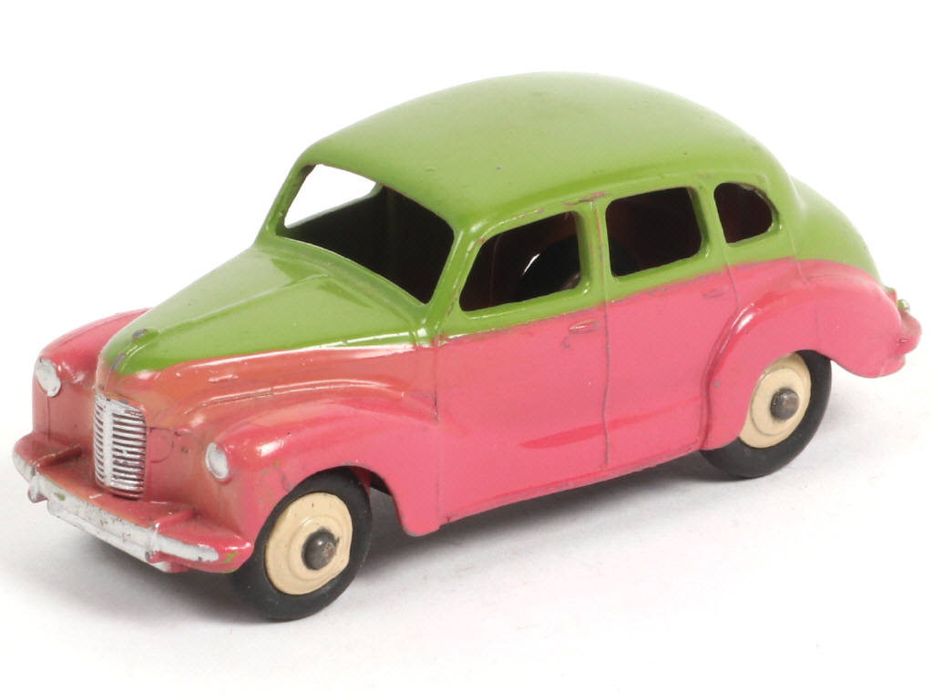Lot 118 - DINKY TOYS (GB) (1)