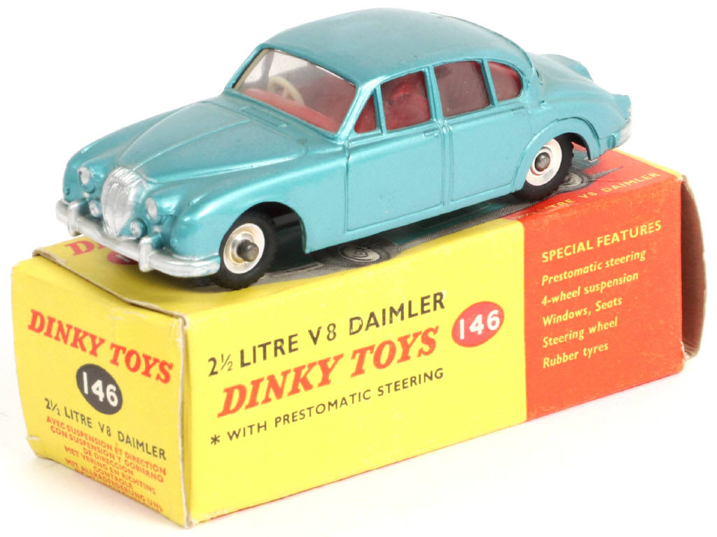 Lot 207 - DINKY TOYS (GB) (1)