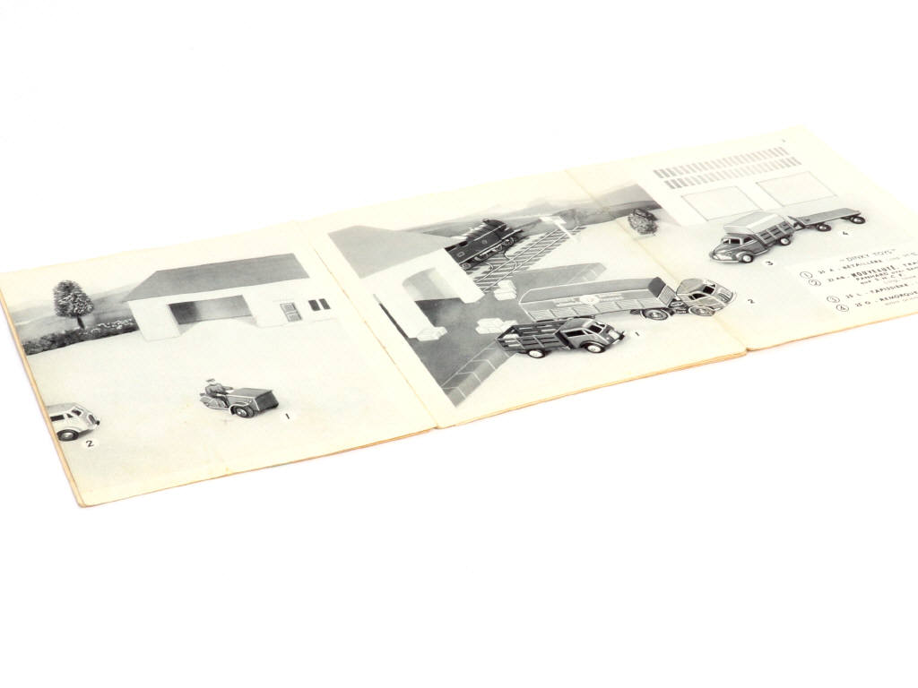 Lot 4 - DINKY TOYS (FRANCE) (1)