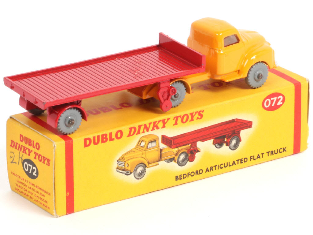 Lot 134 - DINKY TOYS (GB) (1)