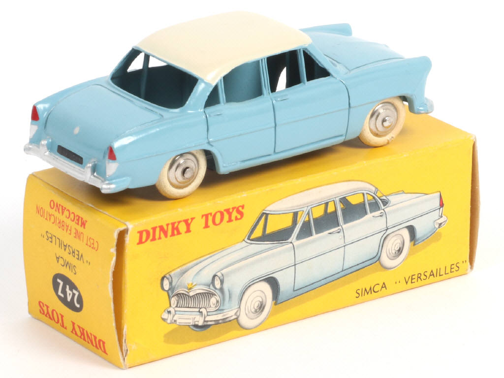Lot 373 - DINKY TOYS (FRANCE) (1)