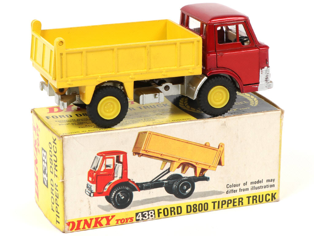 Lot 255 - DINKY TOYS (GB) (1)