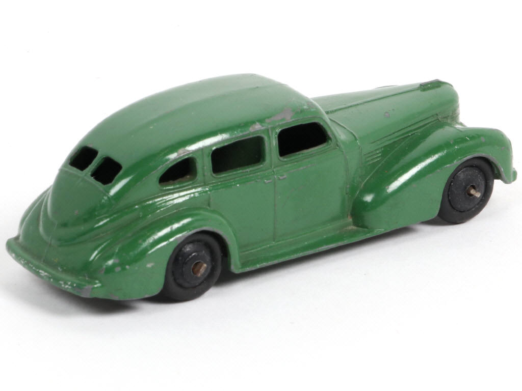 Lot 109 - DINKY TOYS (GB) (1)