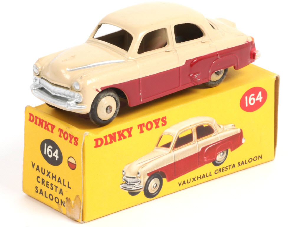 Lot 164 - DINKY TOYS (GB) (1)