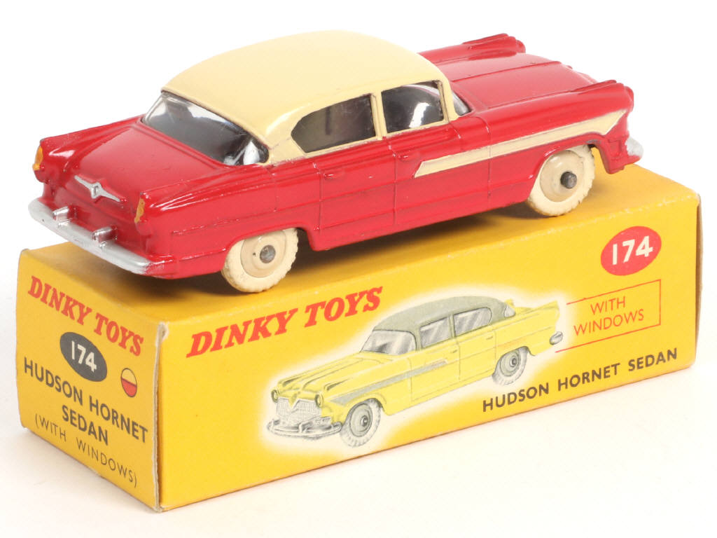 Lot 185 - DINKY TOYS (GB) (1)
