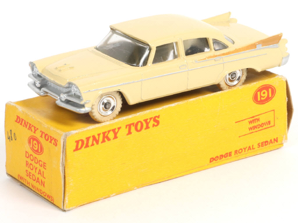 Lot 216 - DINKY TOYS (GB) (1)