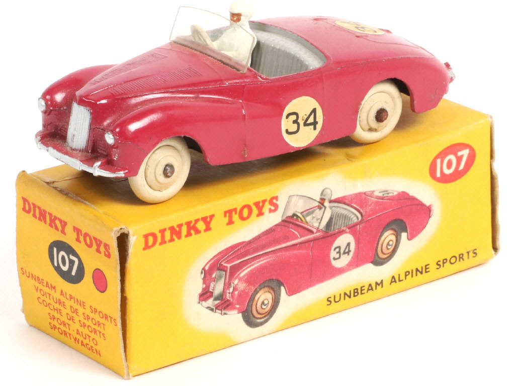 Lot 153 - DINKY TOYS (GB) (1)