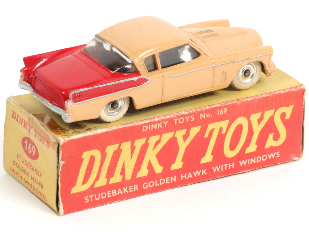Lot 183 - DINKY TOYS (GB) (1)