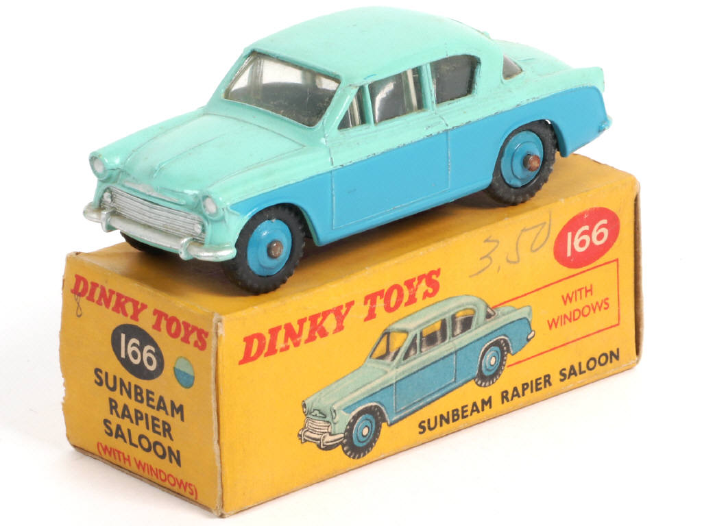 Lot 177 - DINKY TOYS (GB) (1)
