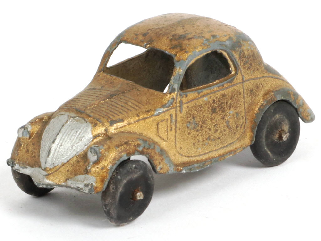 Lot 288 - DINKY TOYS (FRANCE) (1)