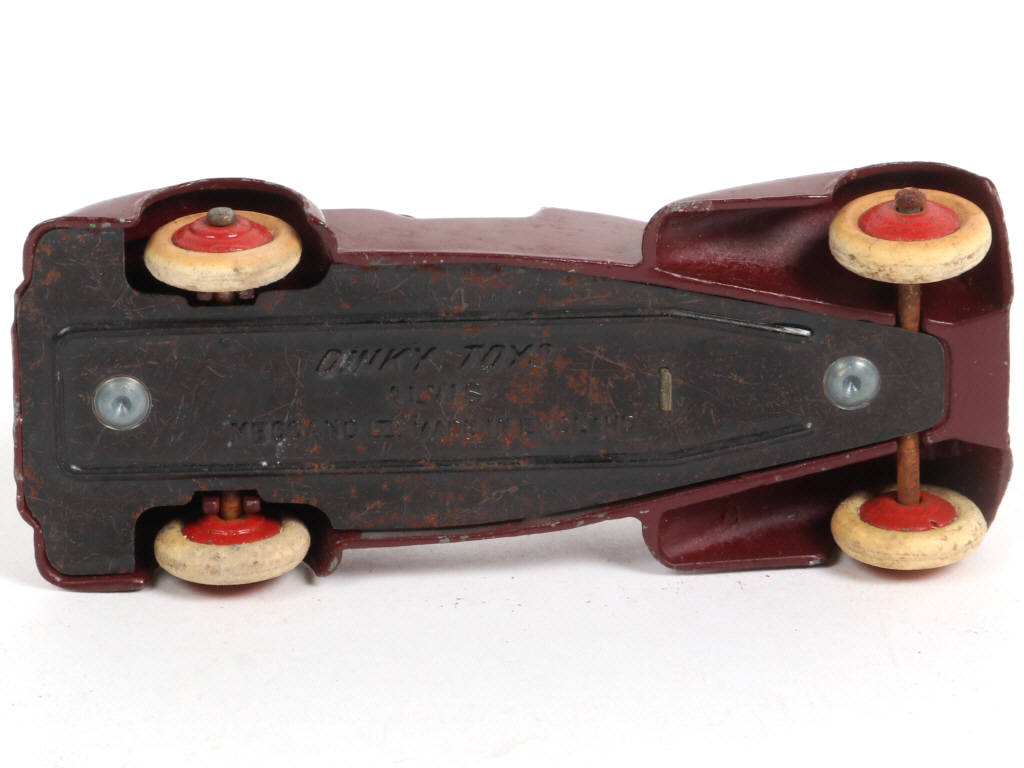 Lot 104 - DINKY TOYS (GB) (1)