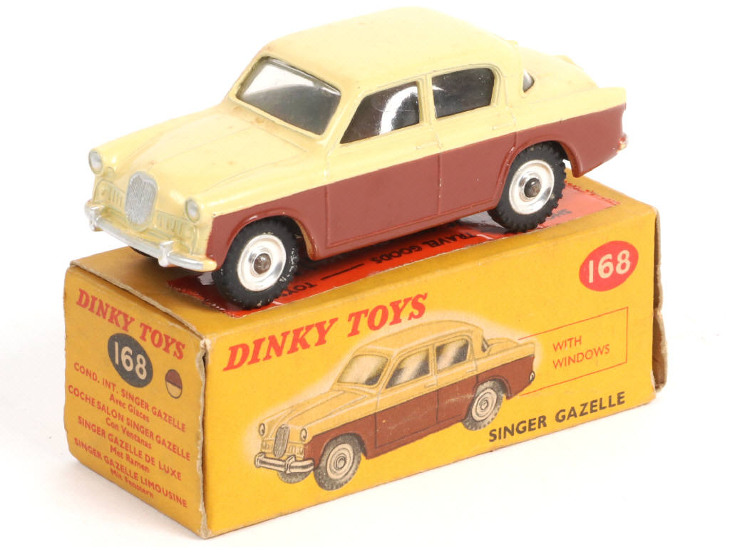 Lot 181 - DINKY TOYS (GB) (1)