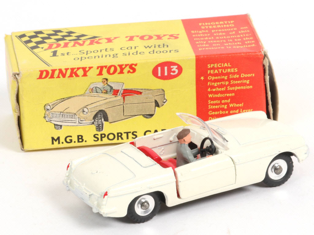 Lot 194 - DINKY TOYS (GB) (1)