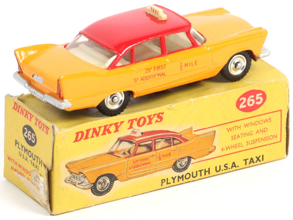 Lot 211 - DINKY TOYS (GB) (1)