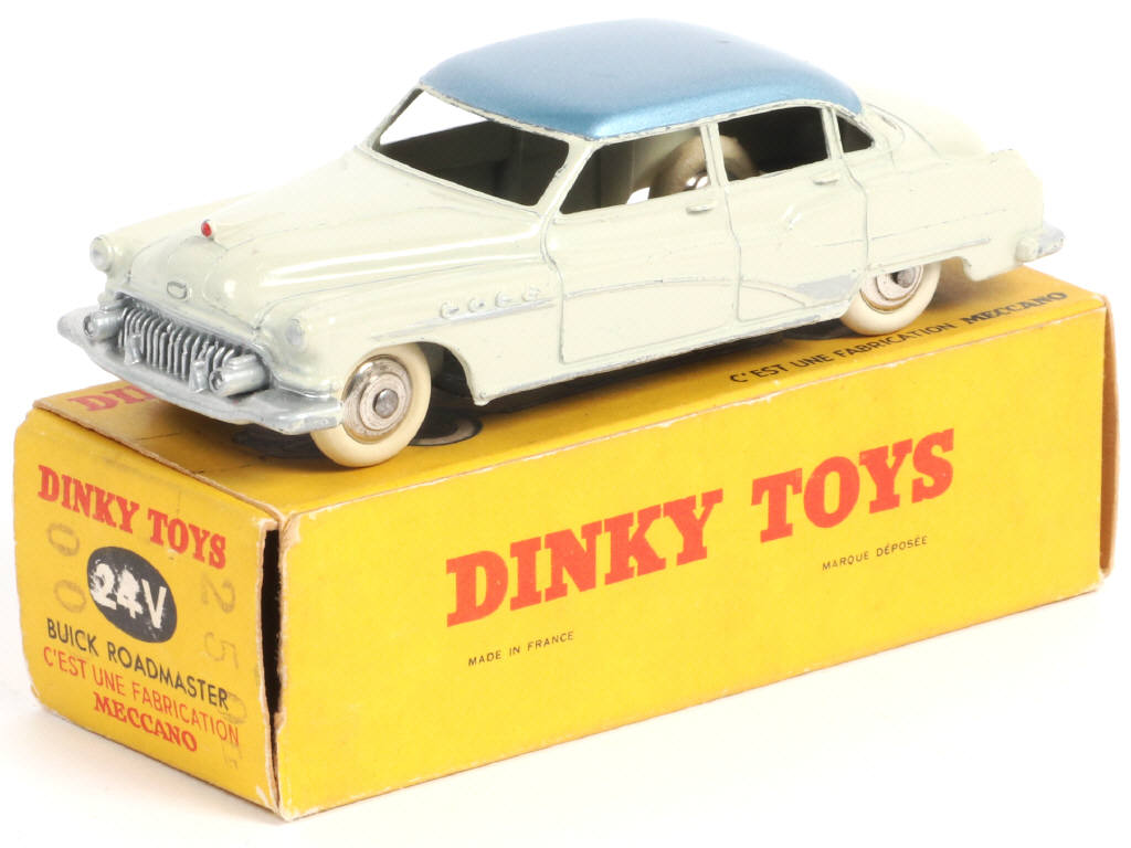 Lot 277 - DINKY TOYS (FRANCE) (1)