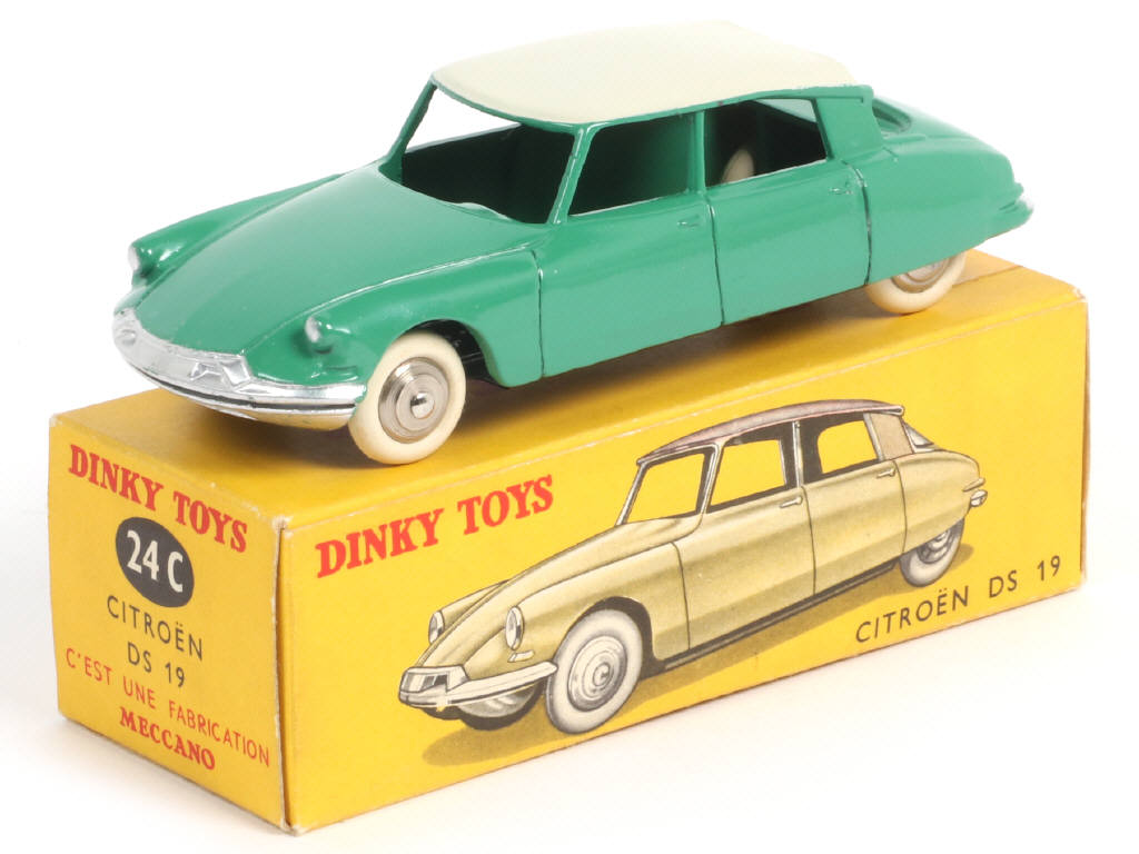 Lot 287 - DINKY TOYS (FRANCE) (1)