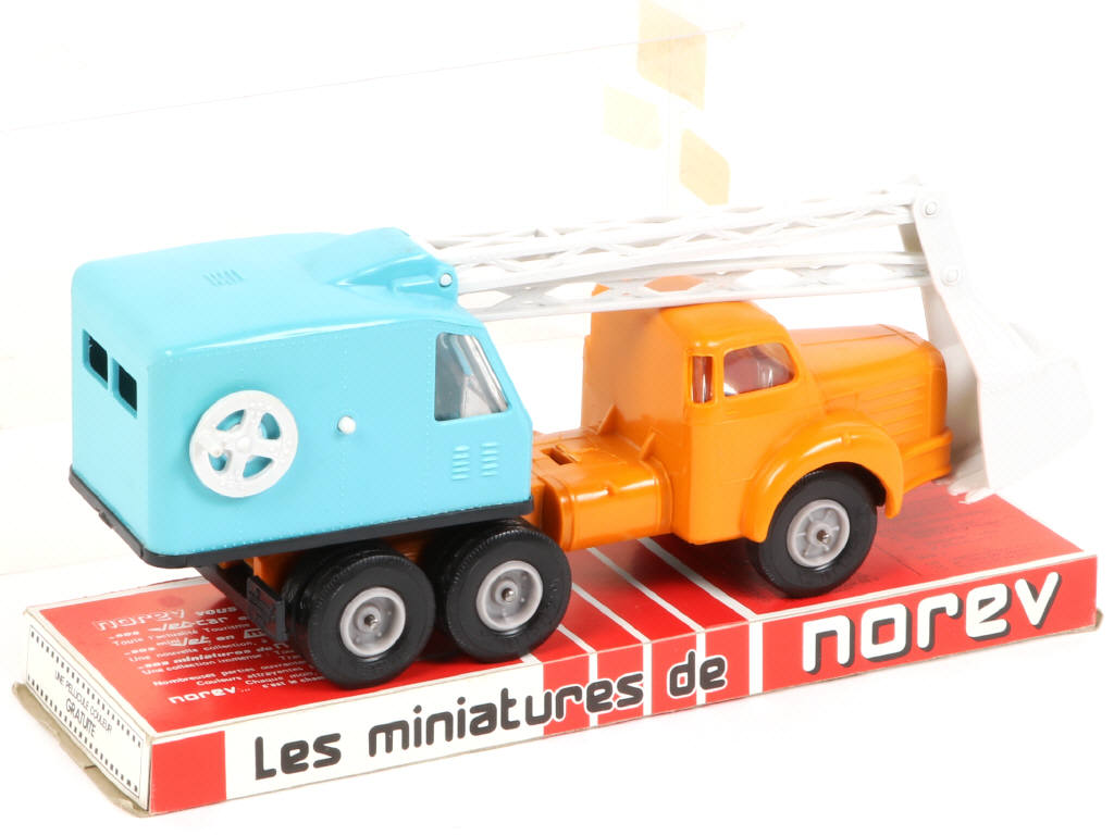 Lot 203 - NOREV (FRANCE) (1)