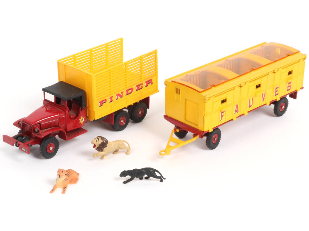 Lot 365 - DINKY TOYS (FRANCE) (1)