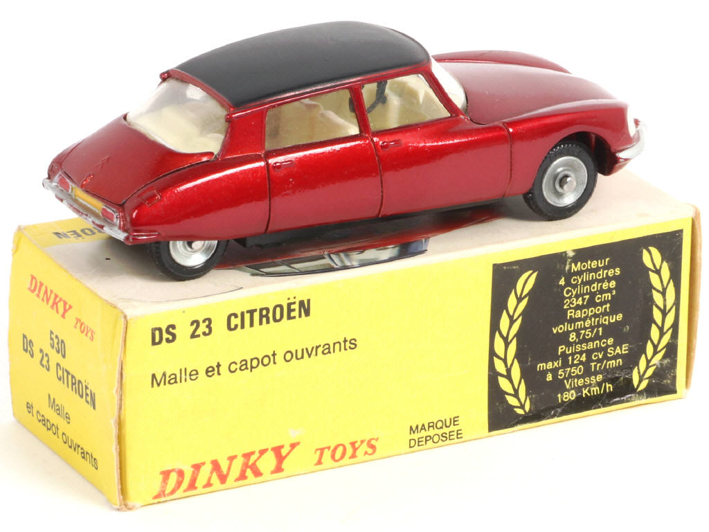 Lot 301 - DINKY TOYS (FRANCE) (1)