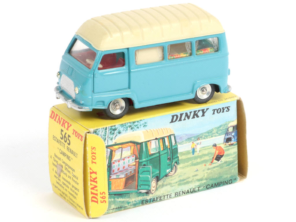 Lot 381 - DINKY TOYS (FRANCE) (1)