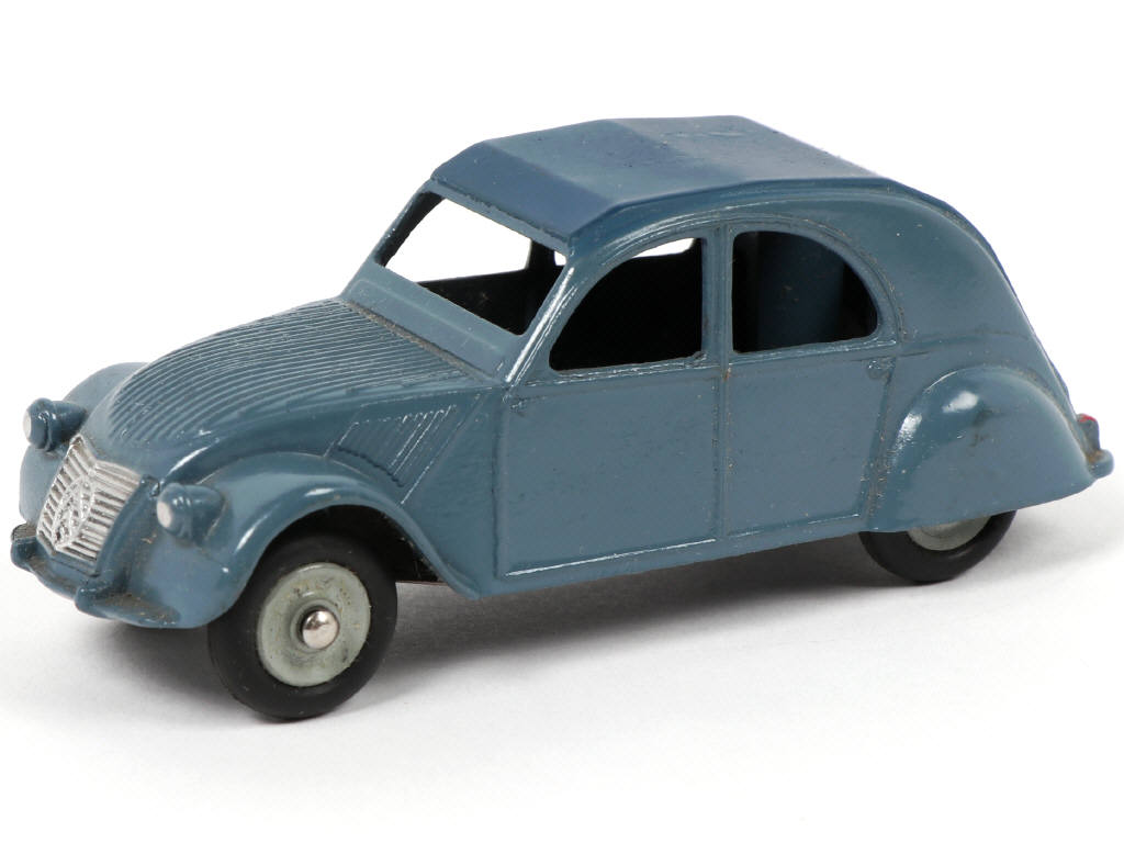 Lot 259 - DINKY TOYS (FRANCE) (1)