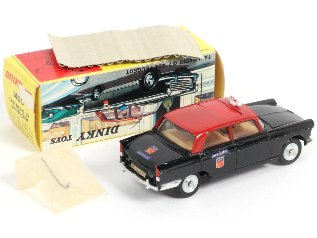 Lot 310 - DINKY TOYS (FRANCE) (1)