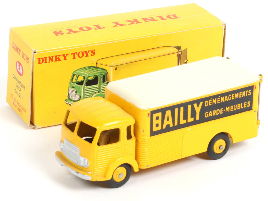 Lot 388 - DINKY TOYS (FRANCE) (1)