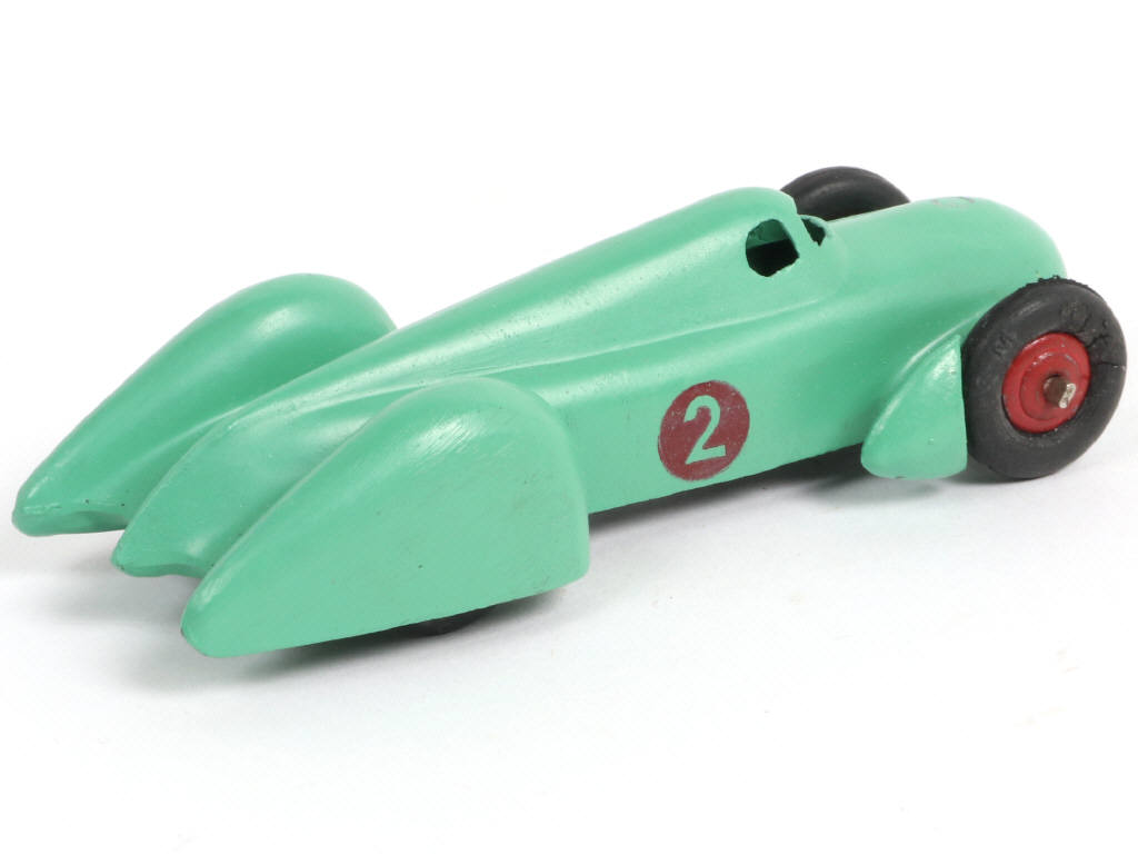 Lot 227 - DINKY TOYS (FRANCE) (1)