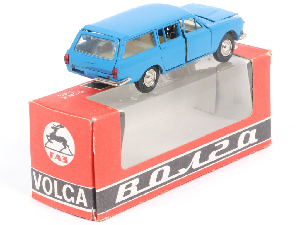 Lot 101 - NOVOEXPORT (URSS) (1)