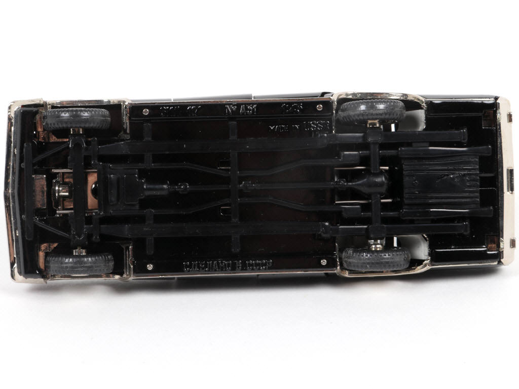 Lot 103 - NOVOEXPORT (URSS) (1)