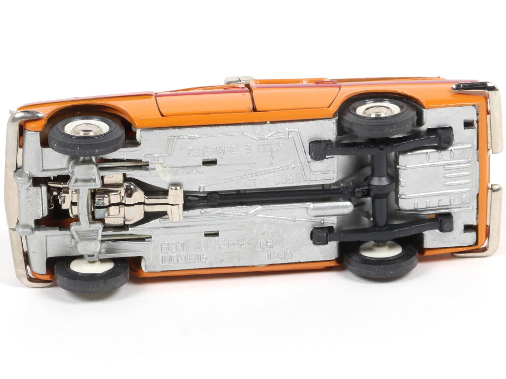 Lot 100 - NOVOEXPORT (URSS) (1)