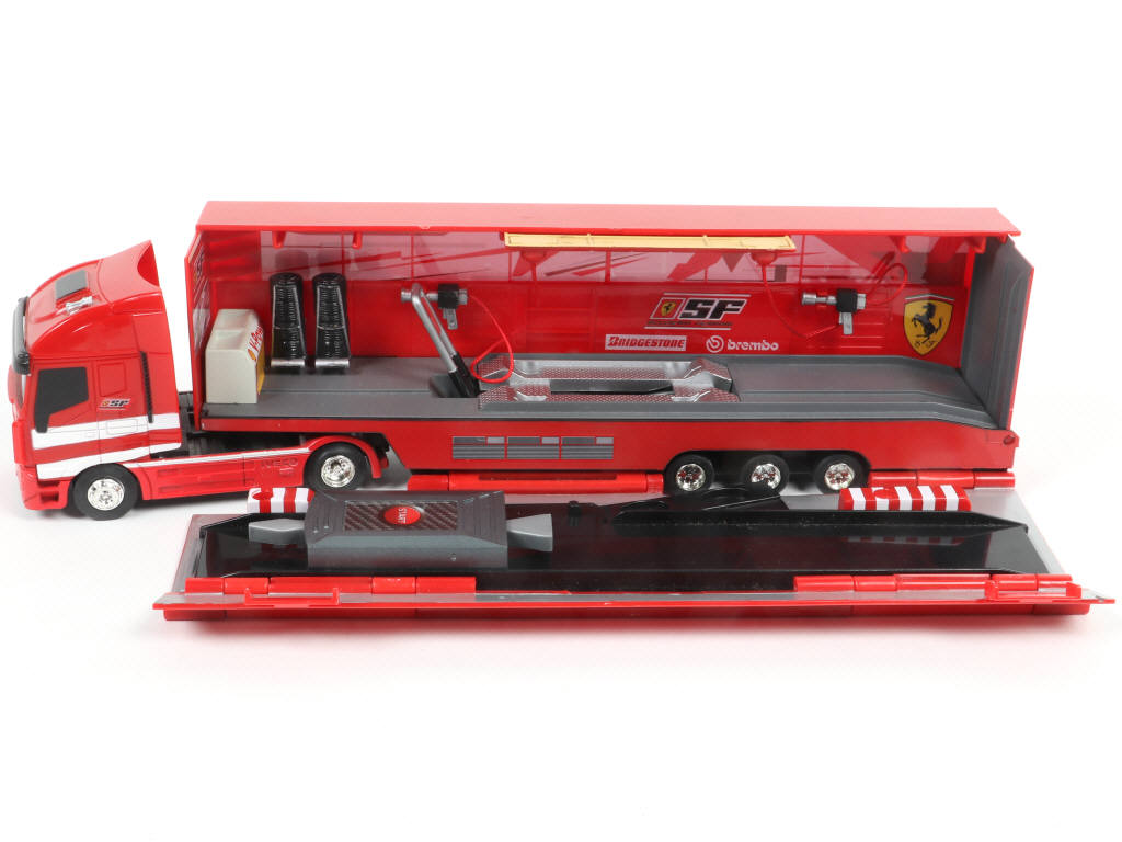 Lot 105 - MATTEL (USA) (2)