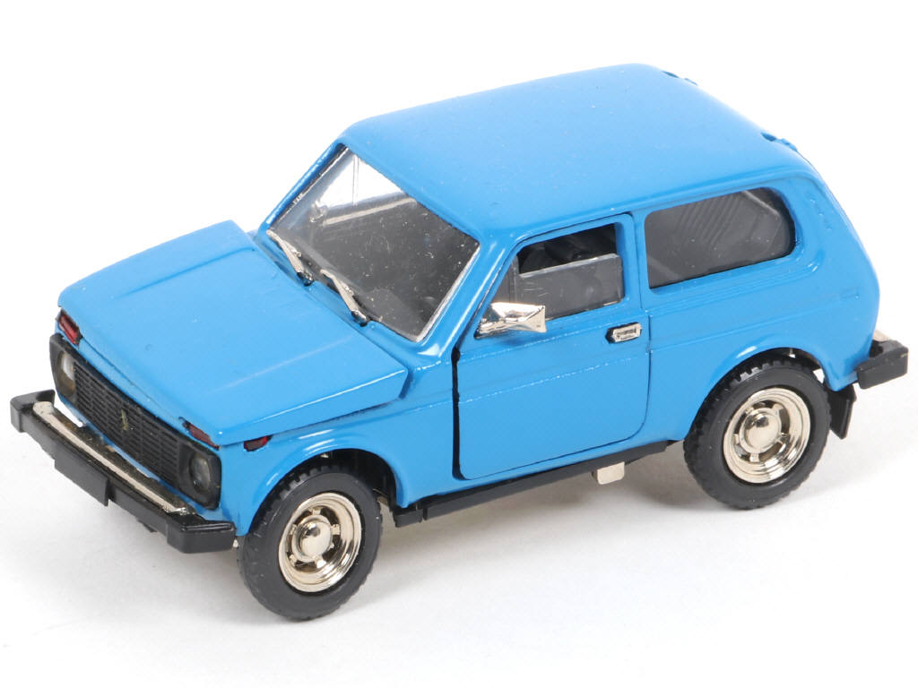 Lot 99 - NOVOEXPORT (URSS) (1)