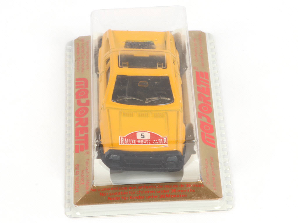 Lot 27 - MAJORETTE (FRANCE) (1)
