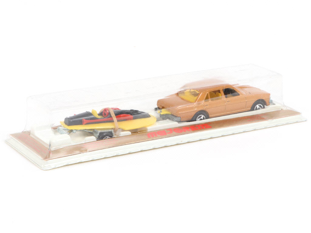 Lot 76 - MAJORETTE (FRANCE) (1)
