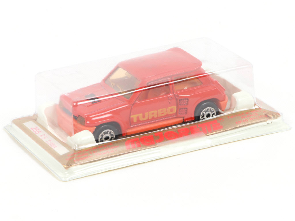 Lot 121 - MAJORETTE (FRANCE) (1)