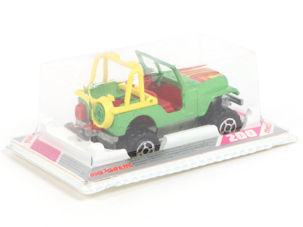 Lot 185 - MAJORETTE (FRANCE) (1)