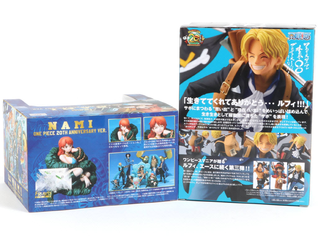 Lot 145 - DIVERS (2)