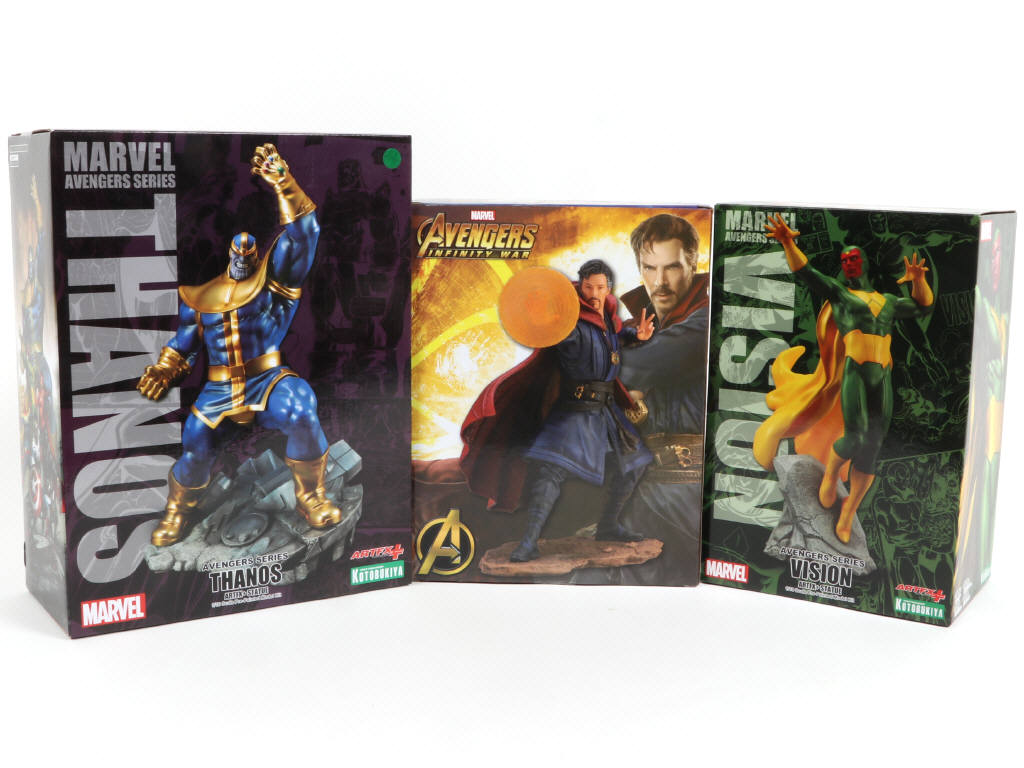 Lot 163 - KOTOBUKIYA (CHINE) (3)