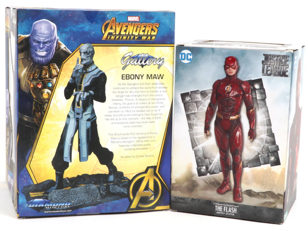 Lot 165 - DIVERS (2)