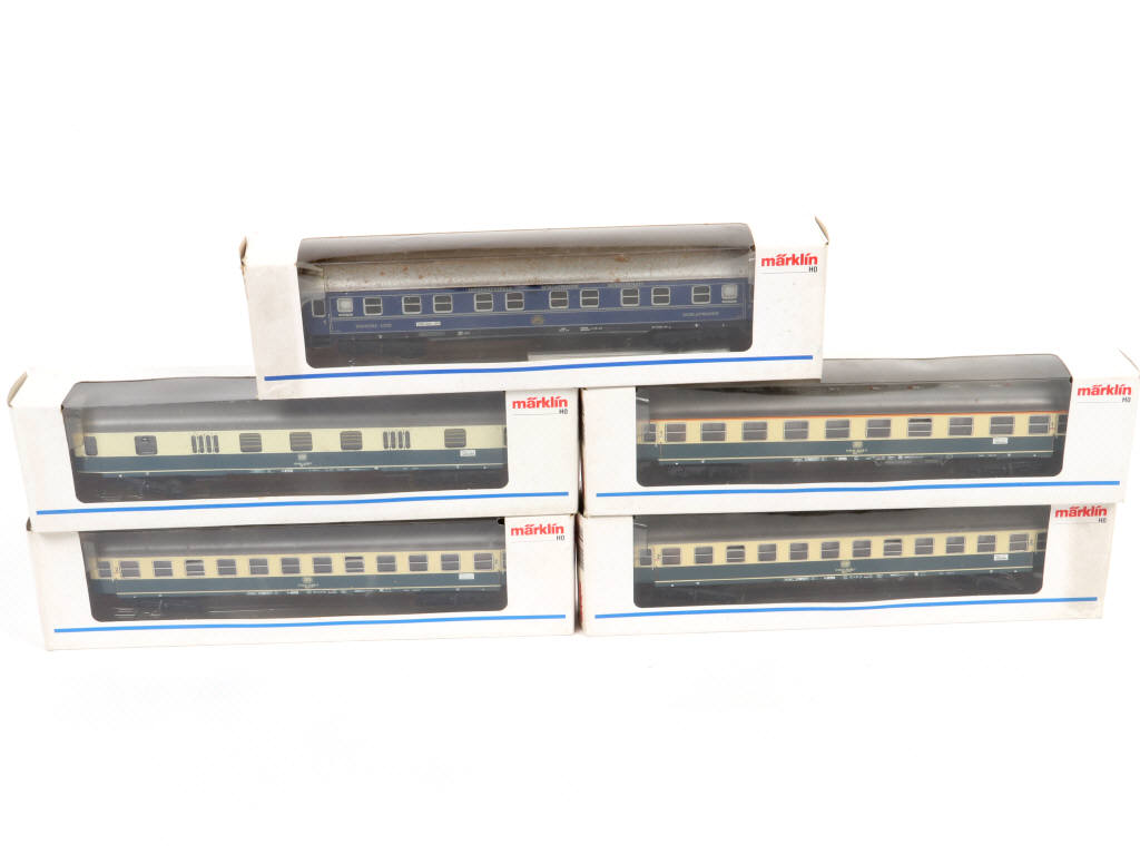 Lot 35 - MÄRKLIN 'HO' (ALLEMAGNE) (5)