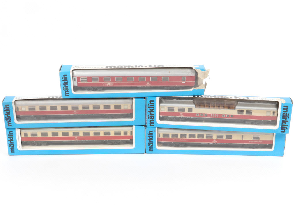 Lot 36 - MÄRKLIN 'HO' (ALLEMAGNE) (5)