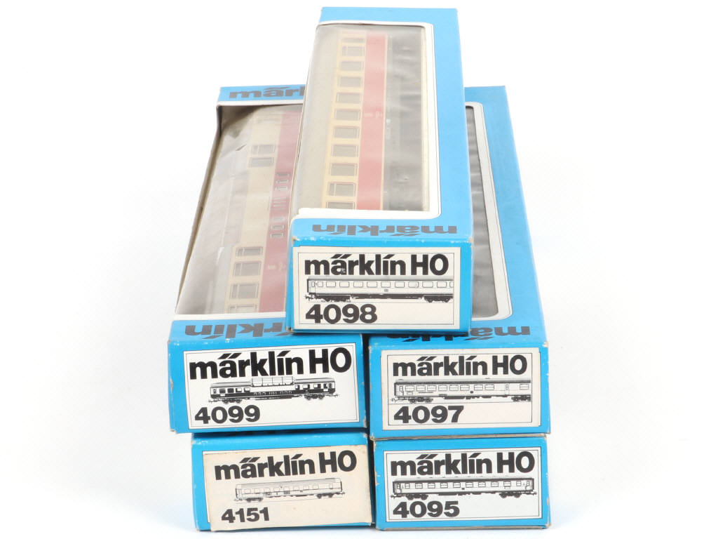 Lot 36 - MÄRKLIN 'HO' (ALLEMAGNE) (5)