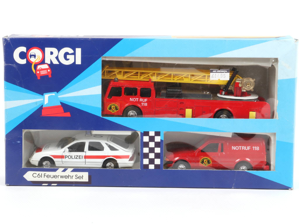 Lot 169 - CORGI TOYS (GB) (3)